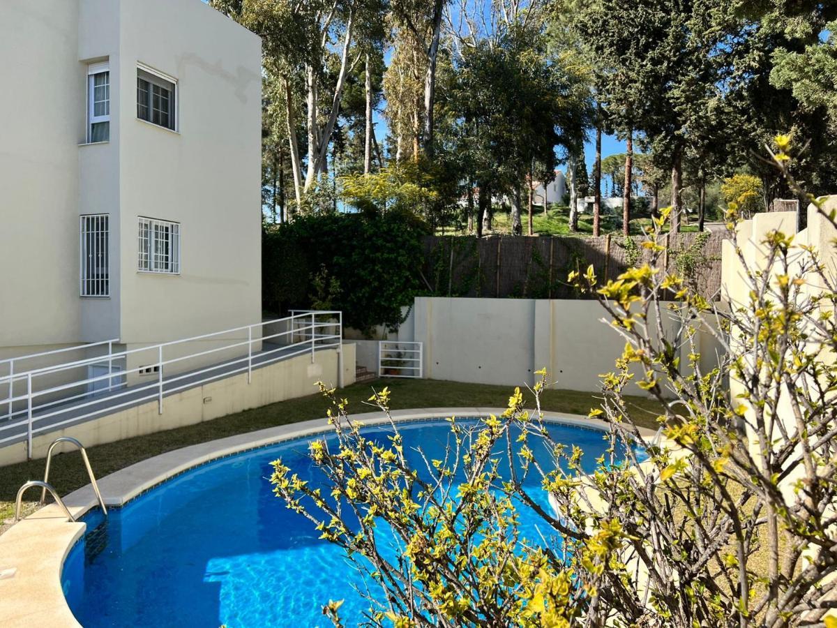 Gala Placidia Golden Mile Marbella Bagian luar foto