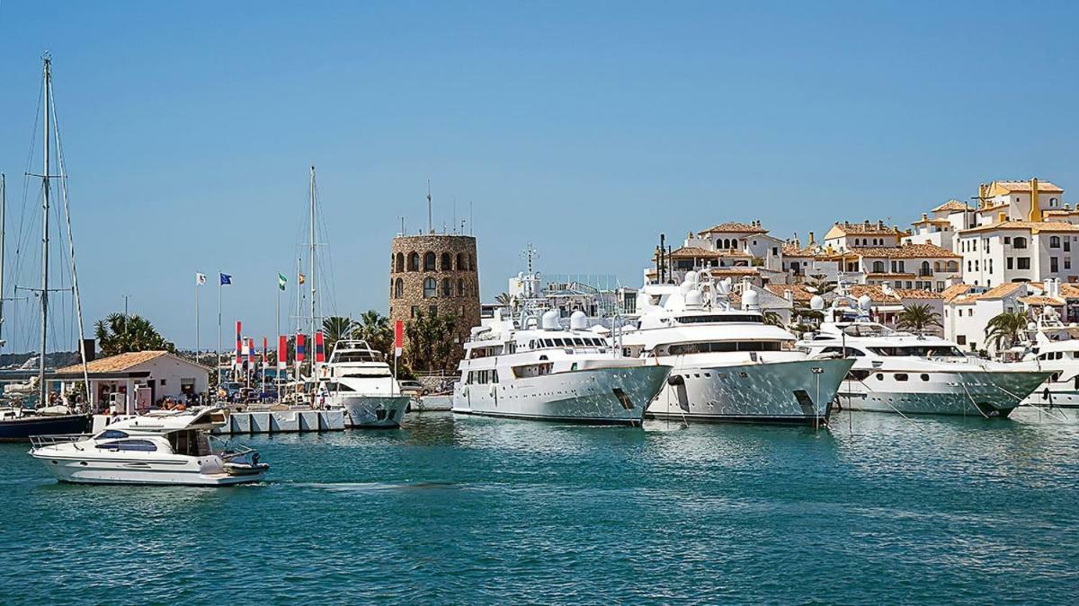 Gala Placidia Golden Mile Marbella Bagian luar foto